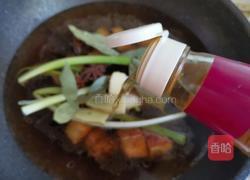 五花肉焖小土豆的做法图解10