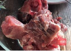 棒骨萝卜汤的做法图解2