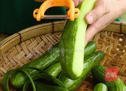 黄瓜皮做成黄瓜凉粉 消暑减脂 冰冰凉凉的做法图解1