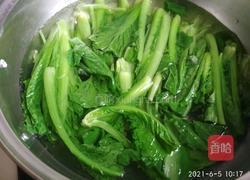 小白菜枸杞豆腐汤的做法图解9