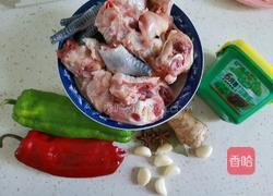 黄豆酱焖鸡肉的做法图解1
