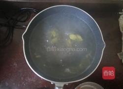 鲜甜的泥猛鱼芥菜汤的做法图解4