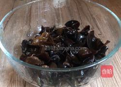木耳拌黄瓜的做法图解2