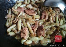 五花肉炖芸豆的做法图解15