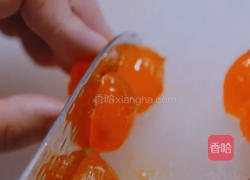 咸蛋黄香菇牛肉粽的做法图解4