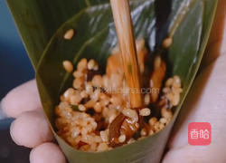 咸蛋黄香菇牛肉粽的做法图解7