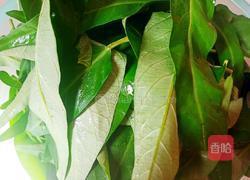 蔬菜鸡蛋饼的做法图解1