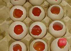 客家人创意美食糯米咸鸭蛋 馅料丰富 小孩超爱吃的做法图解3