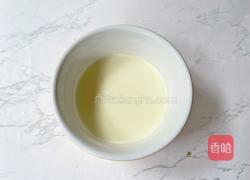 焦糖海盐奶茶蛋糕的做法图解2