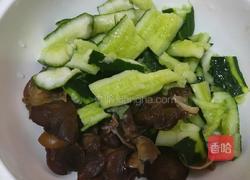 木耳拌黄瓜的做法图解3