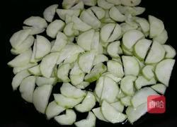 蛤蜊丝瓜粉丝汤的做法图解4