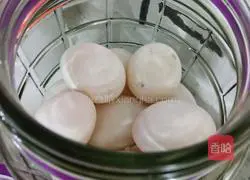 Home version of pickled salted eggs illustration 2