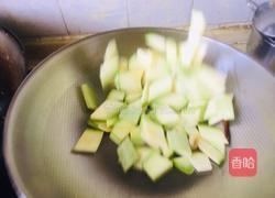 番茄炒西葫芦的做法图解3