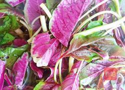 红苋菜皮蛋汤的做法图解1