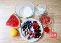 草莓水果冰淇淋的做法图解1