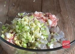 鲜虾馄饨的做法图解3