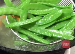 五花肉炒荷兰豆的做法图解9