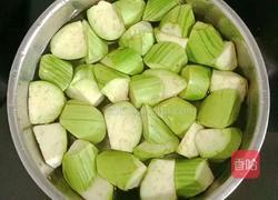 番茄烧茄子的做法图解1