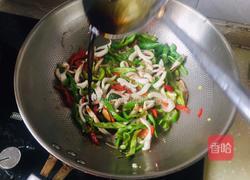青椒炒鱿鱼丝的做法图解6