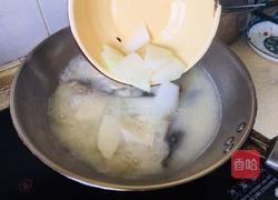 鲫鱼冬瓜豆腐汤的做法图解6