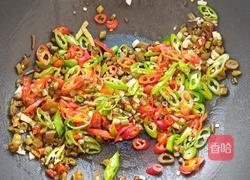 辣椒炒猪皮的做法图解12