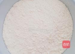 快手早餐鸡蛋饼的做法图解1