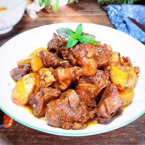 土豆烧鸭腿肉