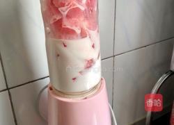 西瓜奶昔的做法图解7