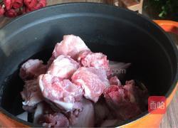 脊骨五花肉冬瓜汤的做法图解3
