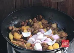 Illustration of how to cook chicken with mushrooms and potatoes 20
