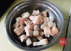 红烧肉焖面的做法图解1