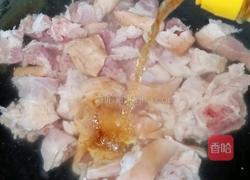 莲藕花生炖猪脚的做法图解5