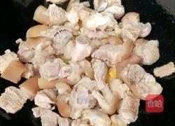 莲藕花生炖猪脚的做法图解8