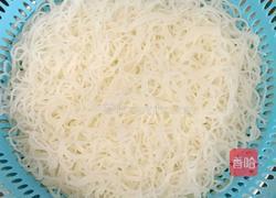 韭菜豆芽炒米粉的做法图解7