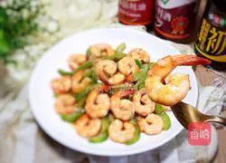 Illustration of how to make stir-fried shrimps with loofah 15