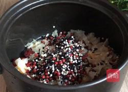 银耳杂米粥的做法图解3