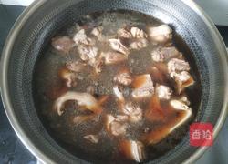 香菇啤酒鸭的做法图解2