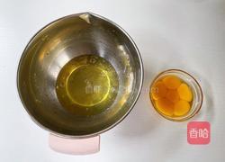 甲壳虫车生日蛋糕的做法图解2