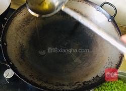 青椒豆皮炒肉丝的做法图解3