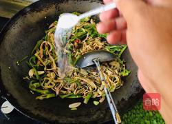 青椒豆皮炒肉丝的做法图解9