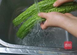 凉拌苦瓜的做法图解2