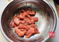 青椒炒过油肉的做法图解6