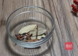 五花肉炖白菜粉条的做法图解6