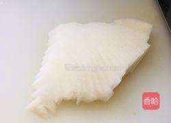 白萝卜煎蛋汤的做法图解2