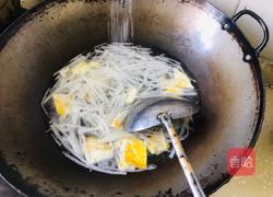 白萝卜煎蛋汤的做法图解8