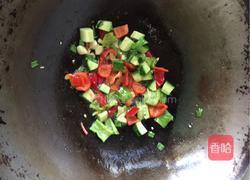 三色鸡丁的做法图解6