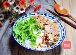 Illustration of home-style beef rice noodles 13