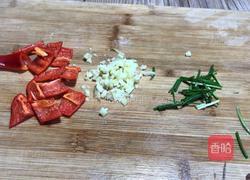 炝炒藕片的做法图解3