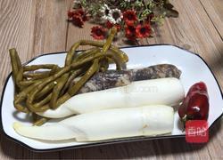 酸豆角茭白炒腊肠的做法图解1