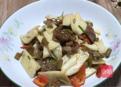 酸豆角茭白炒腊肠的做法图解17